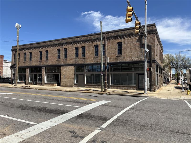 2400 1st Ave N (6)